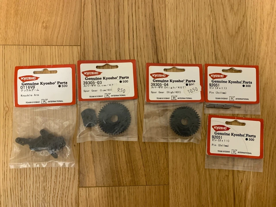 Kyosho spare parts for pure ten 1/10 nitro car.OT16VB,39305-03,39305-04,92051 - Image 1 of 1