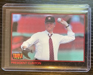 1993 Leaf - 42nd PRESIDENT BILL CLINTON - TRIPLE PLAY # 32 - Lefty