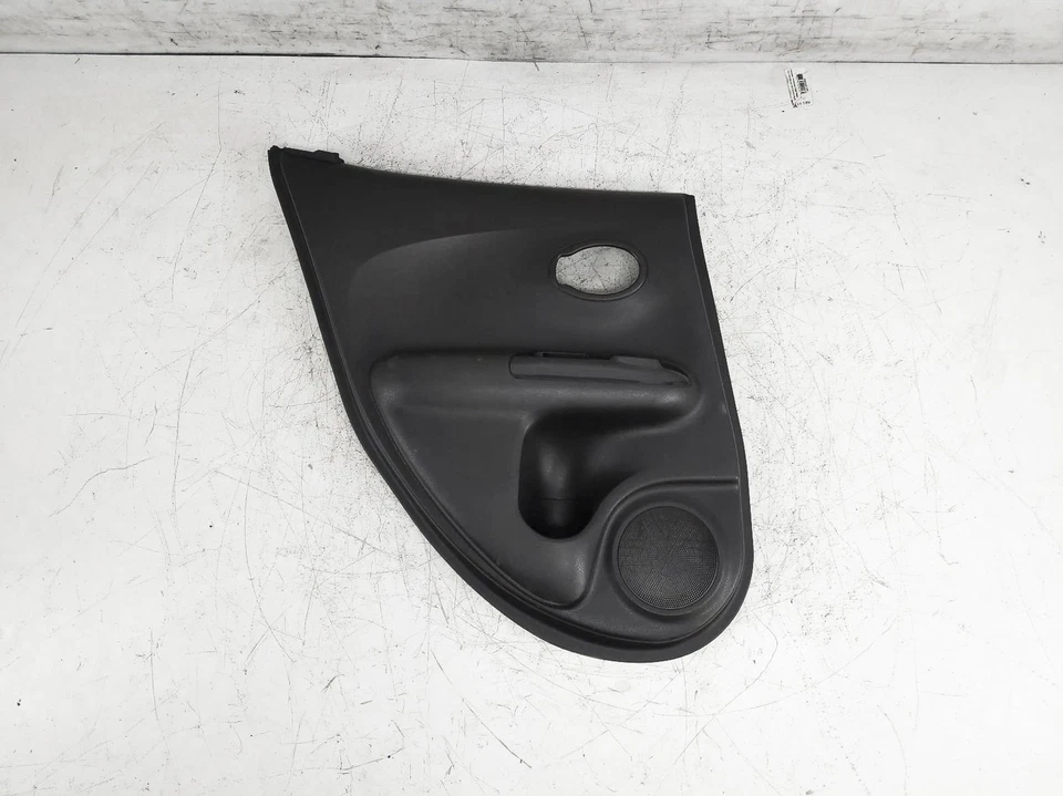 2011-2016 Nissan Juke Rear Driver Interior Door Trim Panel 82901-4Au9a - Image 1 of 4