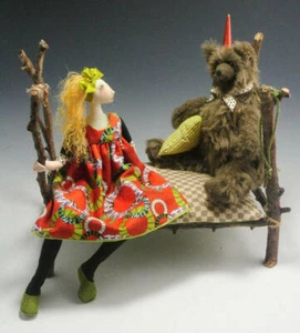 Cloth Art Doll Pattern Class Tutorial "Forgiving Goldilocks" by Cindee Moyer - Picture 1 of 3