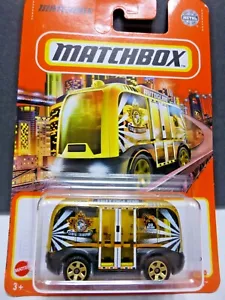 2021 Matchbox ~ MBX Self-Driving Bus ~ 28/100 ~ Gold & Black ~ New in Package - Picture 1 of 4