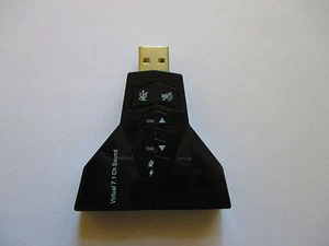 Adapter Soundkarte Extern USB Audio Mikrofon 7.1 2 Anschlüsse Kopfhörer Mikrofon - Afbeelding 1 van 5