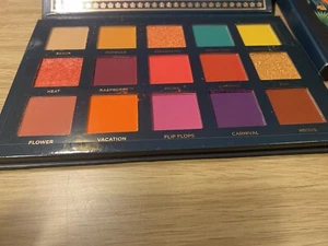 Ace Beauty Nostalgia Eyeshadow Palette Full Size - Bild 1 von 1