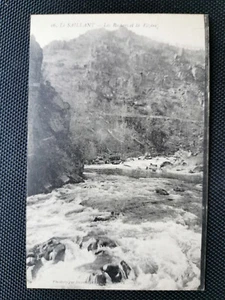CPA 19 LE SAILLANT - Les Rochers et la Vézère - Bild 1 von 2