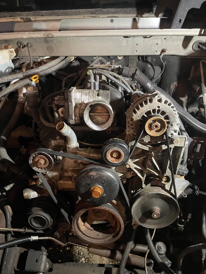 H2 Hummer 2004 motor y transmisión  Foto 1 de 1