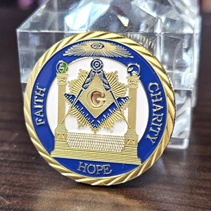Moneda de Oro Masónica Fe Esperanza Caridad Orgullosa Desafío Francmasón - Imagen 1 de 8