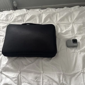 GoPro HERO7 Action Camera - White And Accessories Bundle - Picture 1 of 3