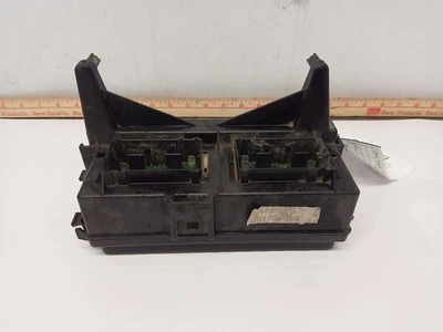 Caja de fusibles módulo fuente de alimentación TIPM de Jeep Grand Cherokee 2010 3,7 L AT 11944810 Foto 1 de 4