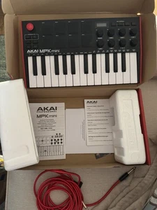 Akai Professional MPK Mini MK III 25-key Keyboard Controller - Picture 1 of 6
