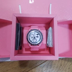 Reloj Swatch Omega Mission to the Pink Moonphase Edición Limitada - Imagen 1 de 9
