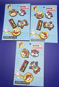 Lotto di 3 ciondoli per scarpe/borse Buc-ee's nuovi (15pz) - Foto 1 di 3
