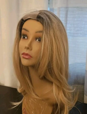 Linda peruca loira em camadas LACE FRONT VOLUMOSA  - Imagem 1 de 4