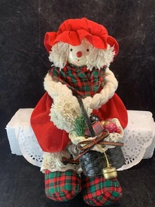 Vintage Handmade Raggedy Ann Style Christmas Mop Doll Figurine Shelf Sitter - Picture 1 of 15