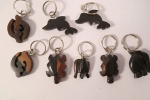 Lote 8 llaveros madera Togo GK51 elefante delfín tortuga Gye Nyame - Imagen 1 de 5