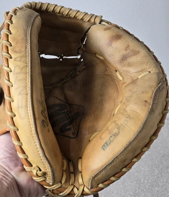 macgregor right hand catchers mitt 12" BBCMPROX Brown right hand throw - Image 1 of 4