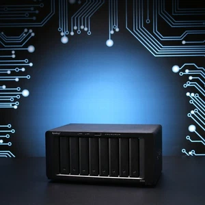 Synology DiskStation DS1819+ // NAS 8 bahías // LAN 4x Gb, 2x eSATA - Imagen 1 de 4