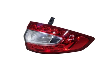 Luz trasera exterior derecha Ford Mondeo 2015  Foto 1 de 4