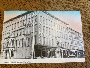 Janesville Wisconsin - Trolley Stops at Meyers Hotel 1910 Postcard - Picture 1 of 3