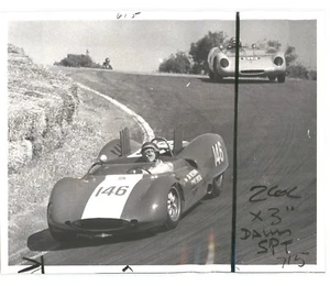 Driver DAVE RIDENOUR en Wessman Comet COCHE DE CARRERAS De colección 1964 Foto de prensa - Imagen 1 de 2