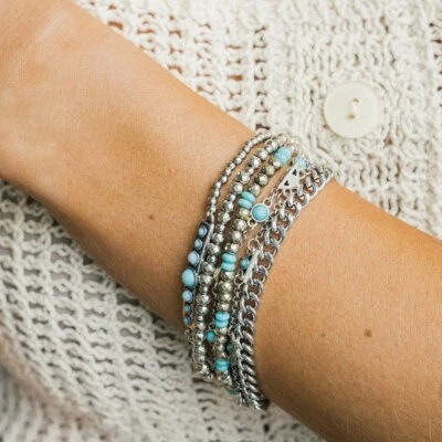 Plunder Design 时尚珠宝 Elijah 银色绿松石袖口手镯手链 — 第 1/4 张图片