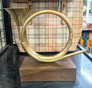 Cuerno de latón vintage montado en madera zorro decoración de caza - años 70 - Imagen 1 de 7