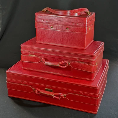 Conjunto de Bagagem Vintage Hartmann 3 Peças - Vermelho Carmesim - Vaidade com Espelho, Chaves - Imagem 1 de 4