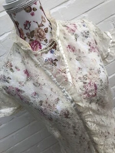 Cremefarbene Spitzenbluse durchsichtig UK 10 S/M viktorianisch durchsichtig Cosplay Abend Festival Y2K - Bild 1 von 6