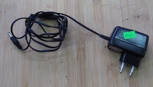 Varta Stecker Netzteil 135mA, Output 12v 600mA für Ladegeräte 57668/57070 - Bild 1 von 3