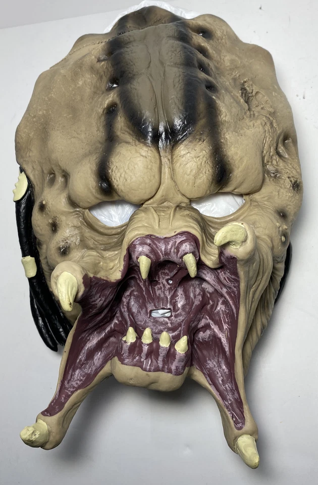 Predator Movie Teen/Adult Latex Face Mask Full Facial Coverage Cosplay Costume - Image 1 of 4