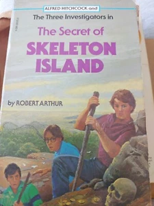 The Three Investigators: Secret of Skeleton Island By Robert Arthur Scholastic  - Bild 1 von 6