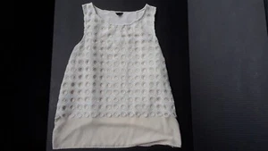 Ann Taylor cremefarbenes ärmelloses Top mit Kreisausschnitten, komplett gefüttert, Gr. L - Bild 1 von 2