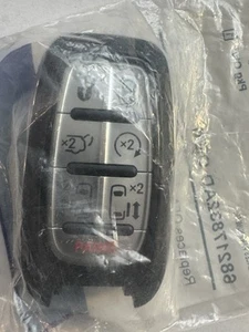OEM Mopar Integrated Key Fob 68217832AD For Chrysler 2017-24 WITH KEY! - Picture 1 of 5