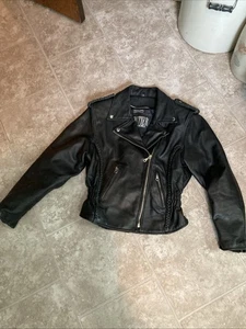 Frontier schwarze kurze Damen Bikerjacke aus Leder Größe Small geflochten Vintage  - Bild 1 von 15