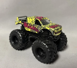Hot Wheels Monster Jam 1:64 Scale Slime Firestorm - Picture 1 of 9
