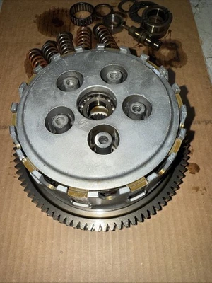 Conjunto de embrague Triumph Daytona 675/675R 2009-2012 Foto 1 de 4