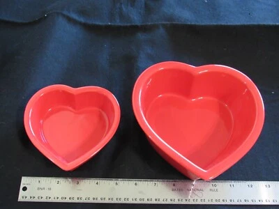 Molde de bolo de cerâmica em forma de coração dos namorados conjunto com 2 - Imagem 1 de 3