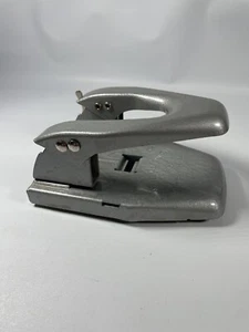 Vintage Mutual Punch #50 Desktop Collectible 2 Hole Paper Punch - Picture 1 of 9
