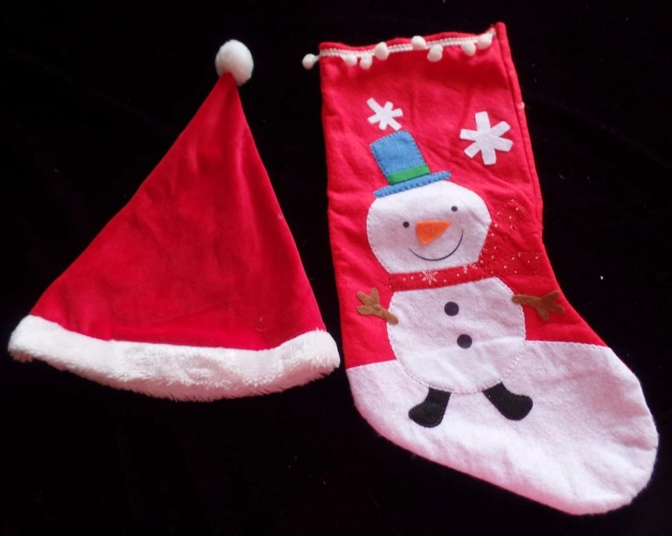 boys girls RED VELVET SANTA HAT one size SNOWMAN CHRISTMAS STOCKING POM POMS CUT - Image 1 of 1