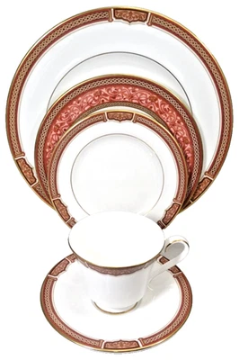 MERIDIAN H5246 by Royal Doulton 5 Piece Place Setting NEW NEVER USED England - Image 1 of 4