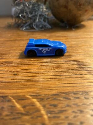 Pequeño coche de juguete RS AZUL - 2012 Jakks Pacific - Hecho en China Foto 1 de 4