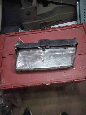 Conjunto de faros izquierdo Pontiac Grand Prix 1990 1991 Foto 1 de 2