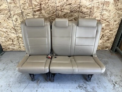 TOYOTA SEQUOIA 2008-2009 ЗАДНИЙ ТРЕТИЙ РЯД СИДЕНЬЕ КОЖАНЫЙ OEM - Изображение 1 из 4