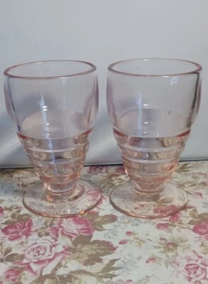 2 Vajilla Cordial Vintage Shot Glass Tallo Corto Rosa Depresión 3.25 " Foto 1 de 3