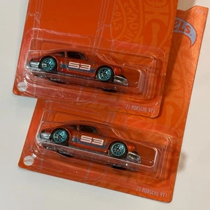 2 pcs - 2018 Hot Wheels 53rd Anniversary '71 Porsche 911 4/6orange chrome base - Picture 1 of 11