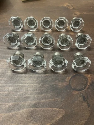 Perillas superiores TK128 transparentes de 1-3/8 pulgadas perillas geométricas de gabinete Foto 1 de 4