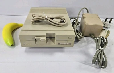 Commodore 1541-II Diskettenlaufwerk mit Netzteil & seriellem Kabel (siehe Beschreibung) - Bild 1 von 4
