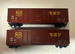 Roundhouse N Scale Lot Of 2 Wisconsin Central 50' Box Cars Knuckle Couplers - Picture 1 of 8