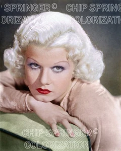 RETRATO JEAN HARLOW EN SILLA VERDE 1934 HERMOSA FOTO EN COLOR POR CHIP SPRINGER - Imagen 1 de 1