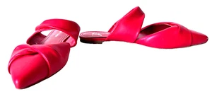 Marc Fisher Slide On Flat Pointy Toe Twist Top Leather Red 7.5 VGUC - Picture 1 of 10