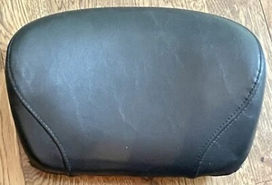 HARLEY PASSENGER BACKREST SISSY BAR PAD STITCH SOFTAIL DYNA SPORTSTER BACK REST - Picture 1 of 5